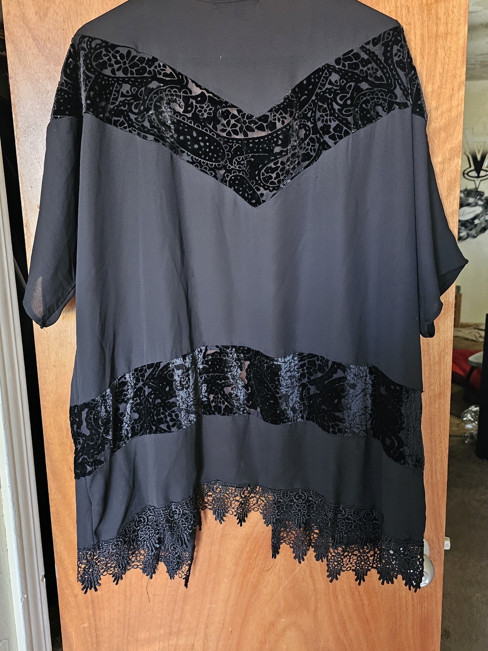 Signature Studio Black Velvet-Trim Lace Kimono Tunic